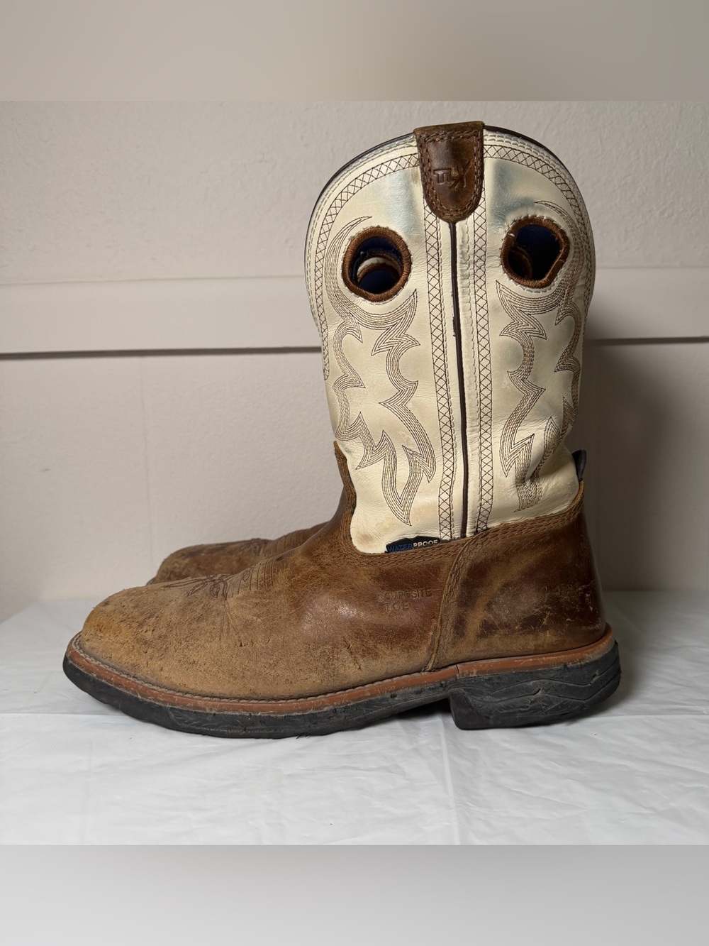 Tony Lama Fireball Square Composite Toe Men’s 9D Work Boots Brown White